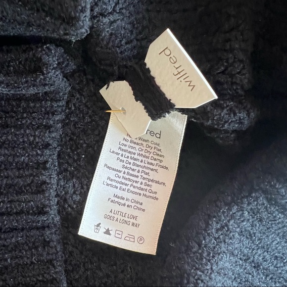 Aritzia Wilfred Salette Sweater - Picture 5 of 5